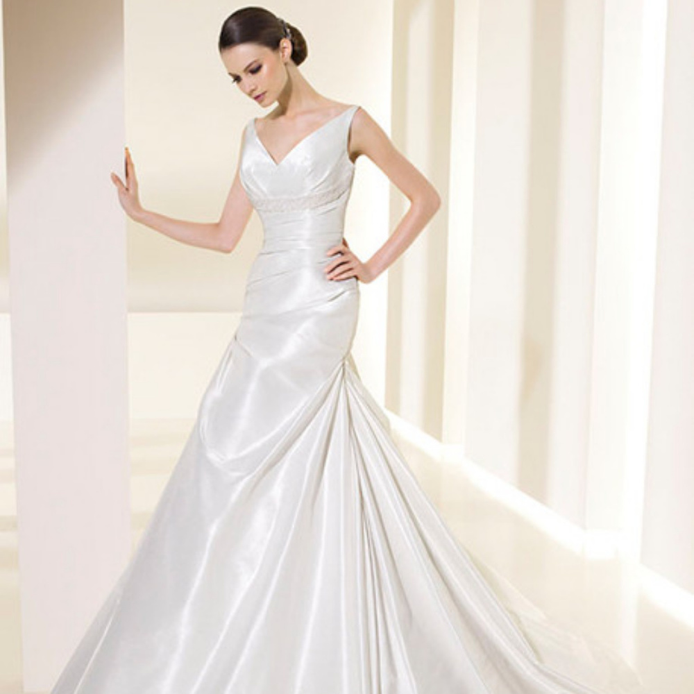Atelier Diagonal by Pronovias Wedding Dress 5018
